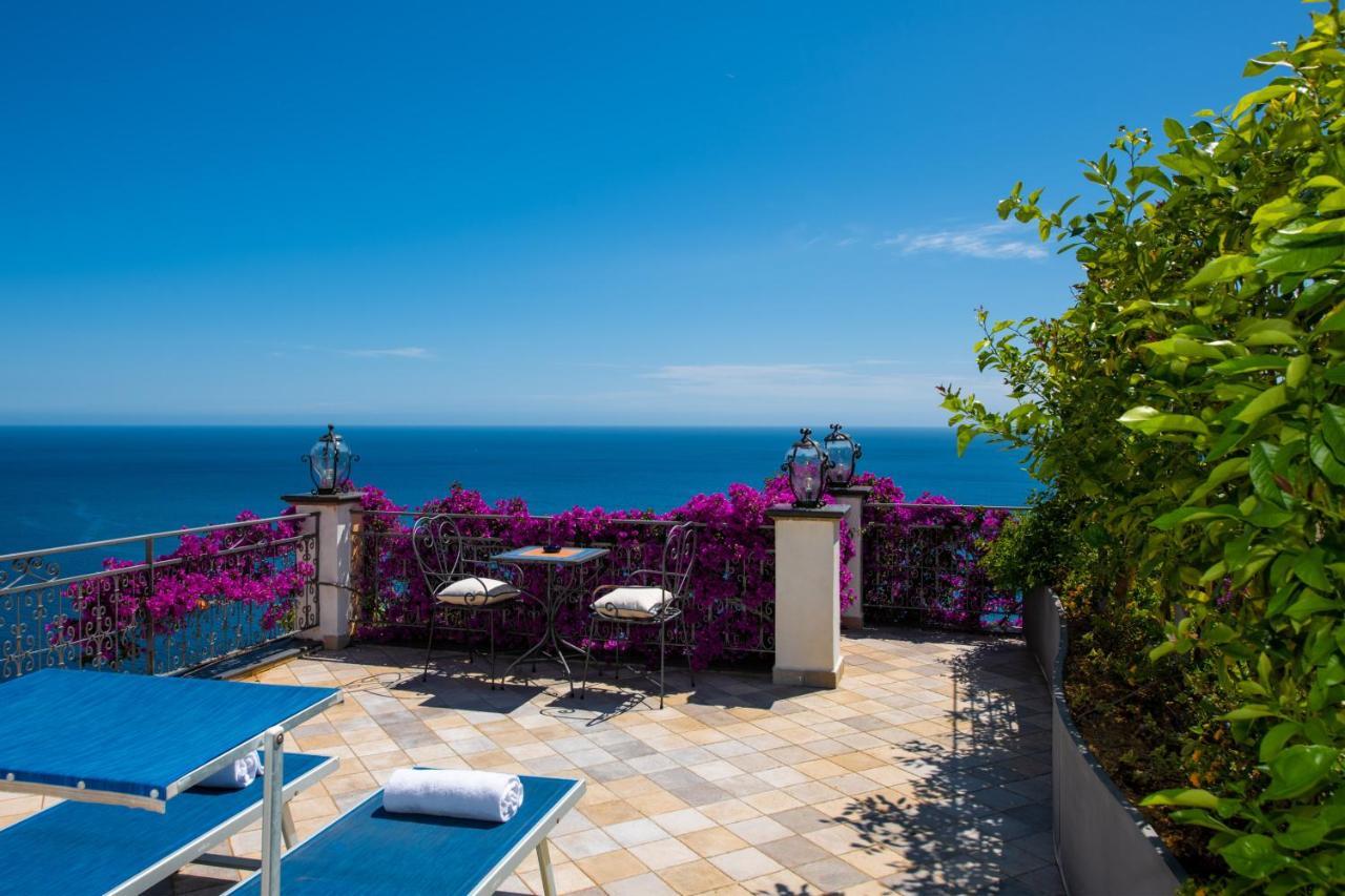 Hotel Art Pasitea 4*