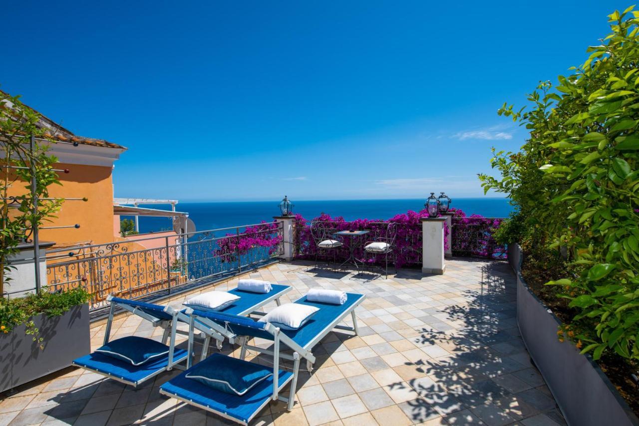 Hotel Art Pasitea 4*