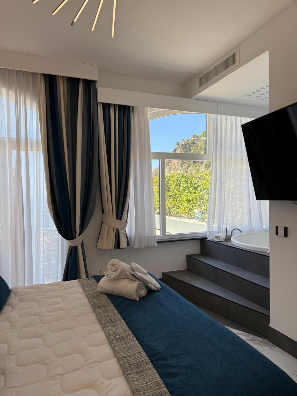 Art Pasitea 4* Positano